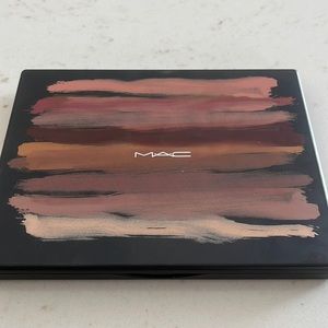 MAC Nude Model Eyeshadow Palette